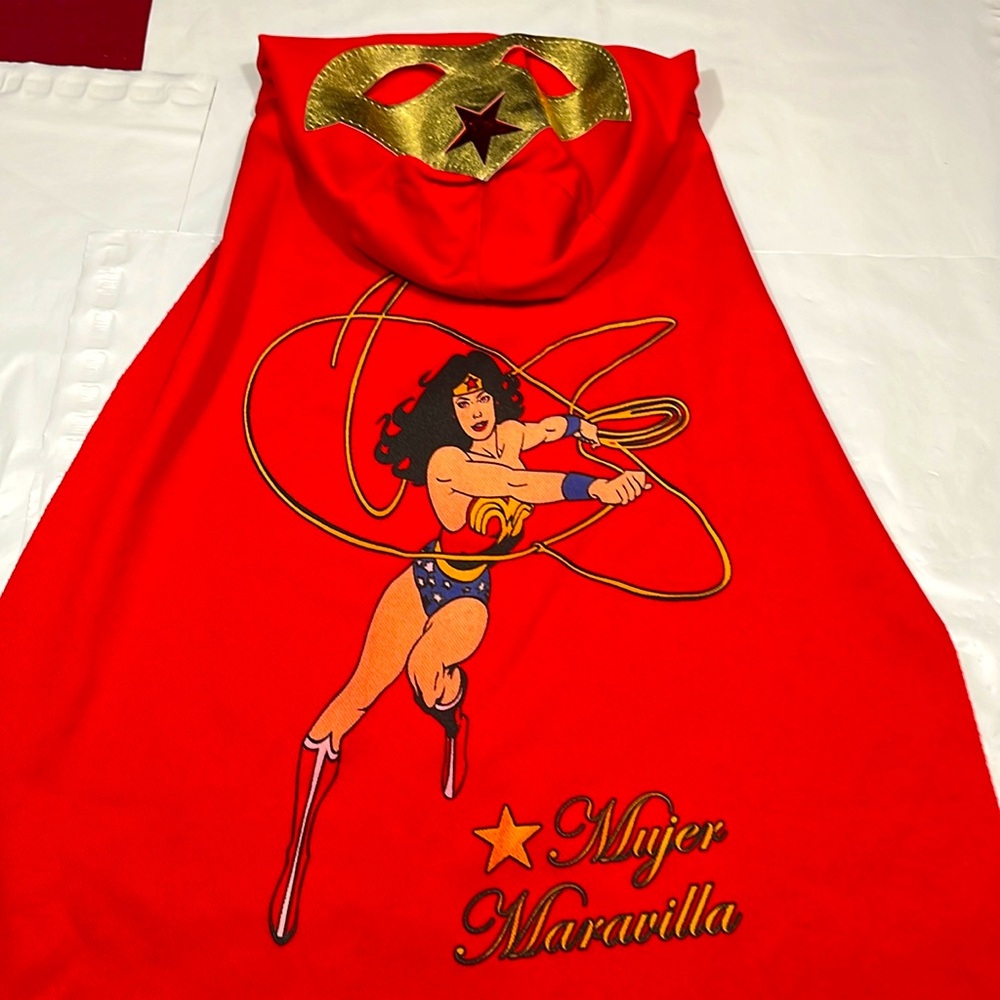 Wonder Woman SPANISH Hispanic RED CAPE hooded gold mask Mujer Maravilla KIDS OS